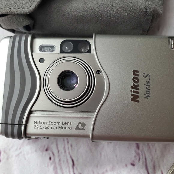 Vintage Nikon Nuvis S Zoom Lens 22.5-66mm Macro Camera Stainless Steel Case - Picture 2 of 14